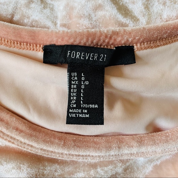 Pink Velvet Crop Top. - Picture 4 of 4